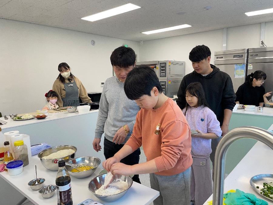 250111_ 하루한끼(돈가스덮밥편) (8).jpg